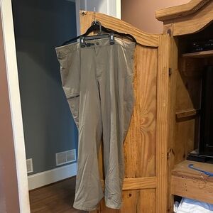 Mountain Hardwear woman’s Khaki Chinos fleece lined - Light Brown